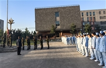 护理学院举行升国旗仪式